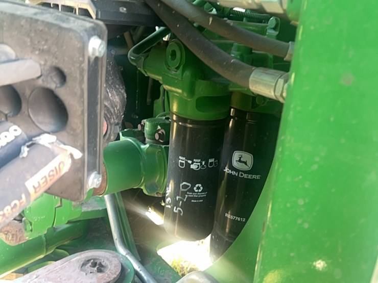 2016-john-deere-9520r-image-87