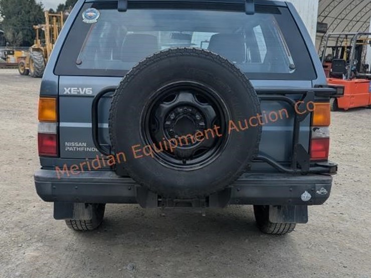 1990-nissan-pathfinder-image-4