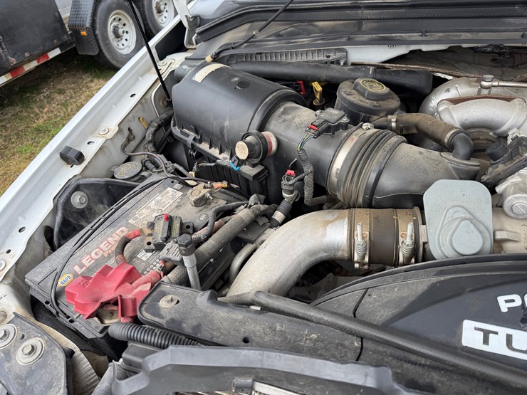 2009-ford-f550-image-28