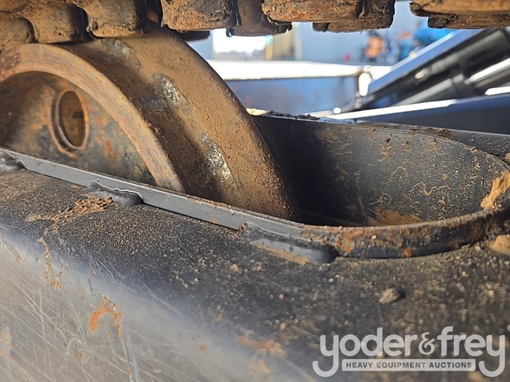 2022-kubota-u25-image-39