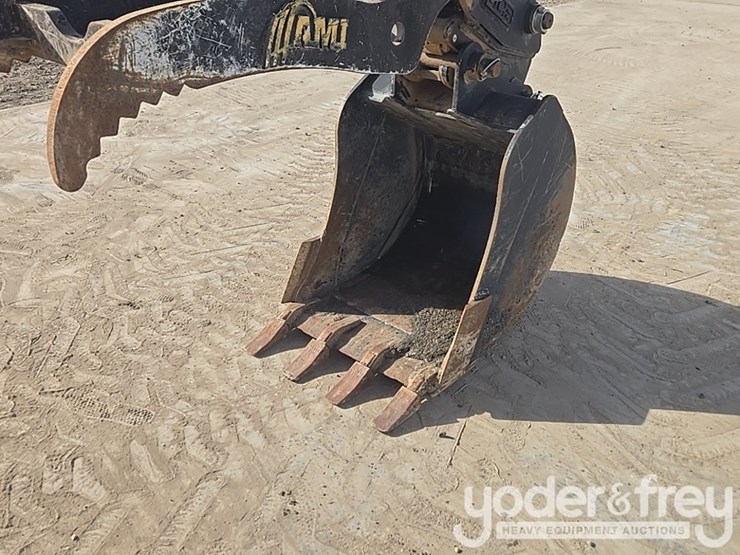 2017-jcb-3cx-image-14