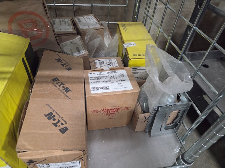 #5419-•-wire-rack-w/-misc.-electrical-hardware-image-5