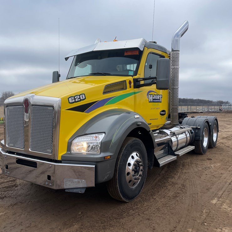 2019 KENWORTH T880