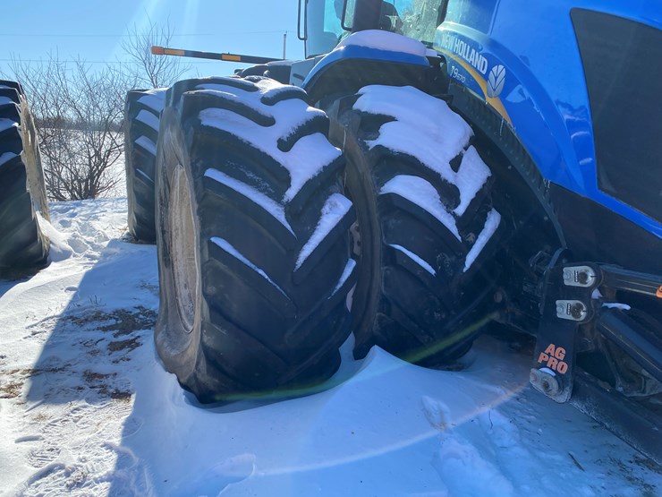 2012-new-holland-670-image-37