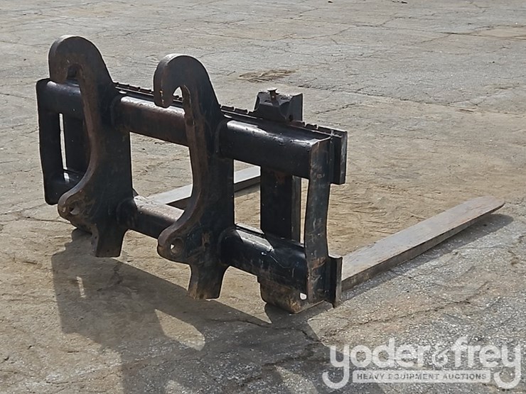 caterpillar-420f2-image-5