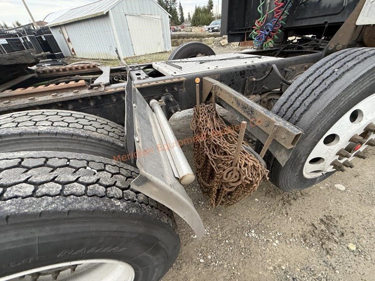 2017-international-prostar-image-54