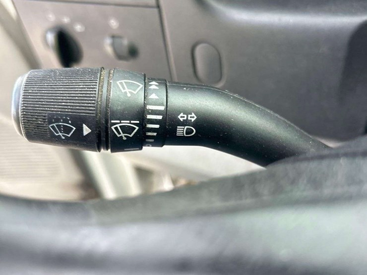 2005-ford-f350-image-13