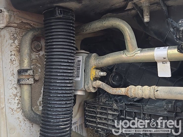 2019-peterbilt-579-image-56