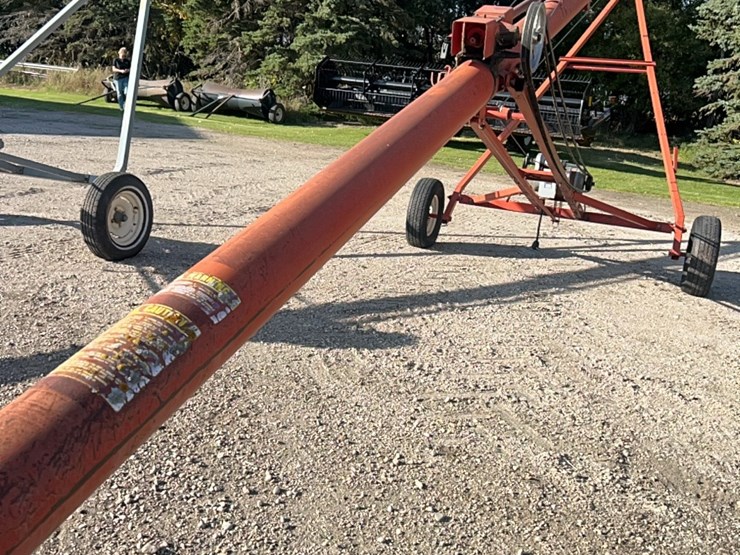 53’-x-8”-sakundiak-auger-with-10-hp-baldor-single-phase-220-electric-motor,-equipped-with-12-v-power-lift-image-8