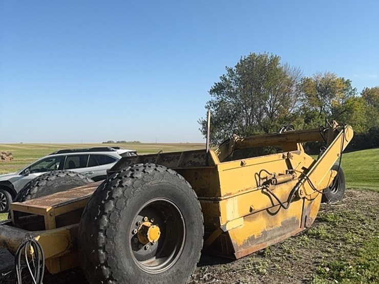 10-yard-ashland-scraper,-hydraulic-push-off,-very-heavy-duty,-works-good-image-20