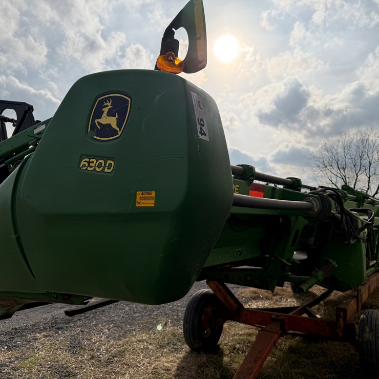 JOHN DEERE 630D