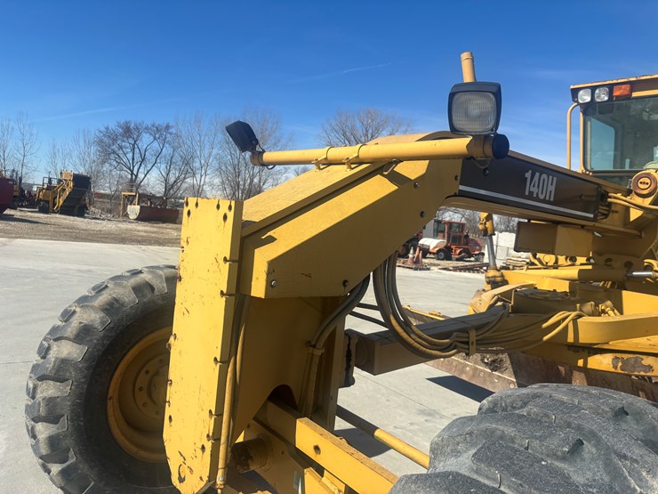 caterpillar-140h-vhp-image-68