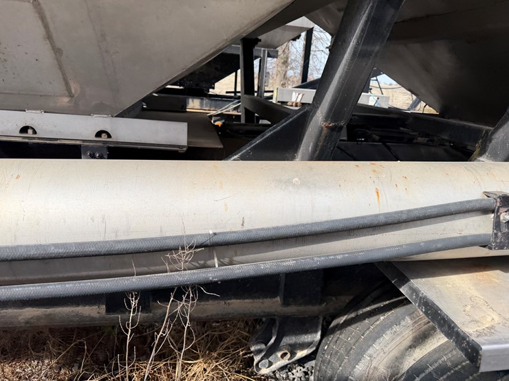 #40961-•-2011-magnolia-/-adams-t/a-fertilizer-tender-trailer-image-25