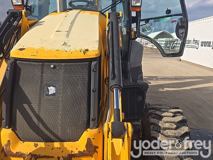 2017-jcb-3cx-image-30