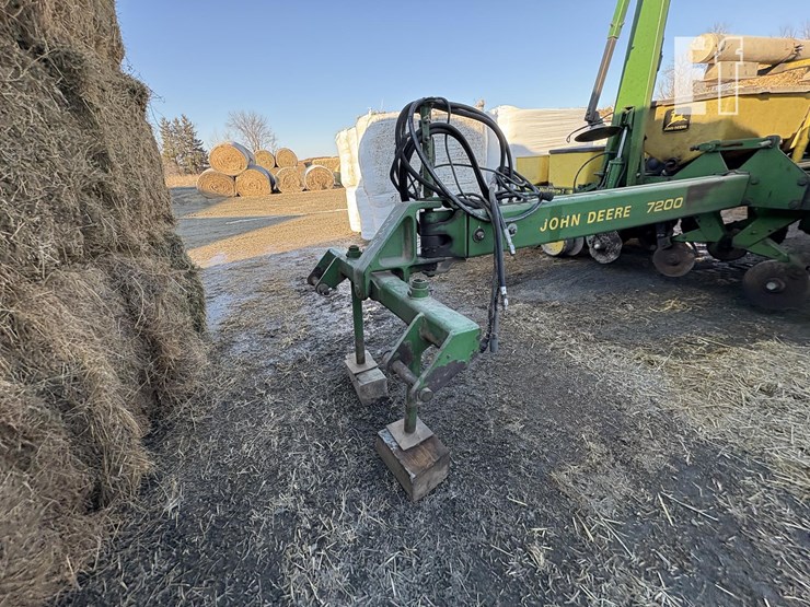 john-deere-7200-image-4