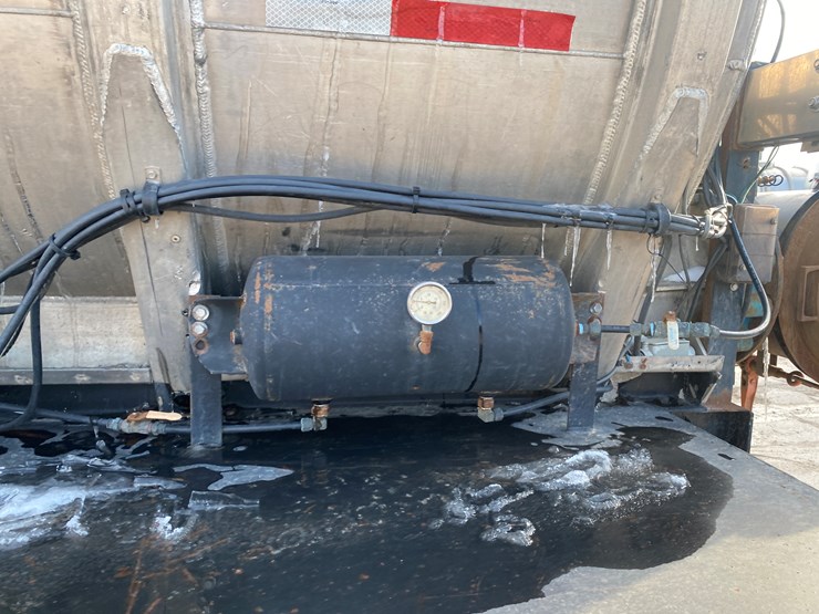 1980-trailmobile-tanker-image-19