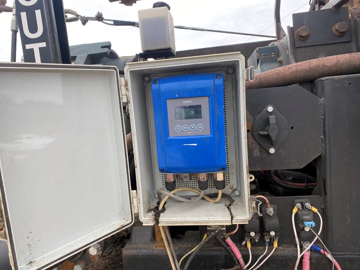 #400-•-1988-freightliner-boom-pump-truck-(has-wi-title)-(arpin,-wi)-image-32