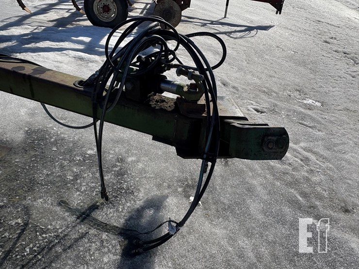 john-deere-820-image-4