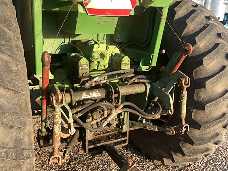 john-deere-4430-image-17