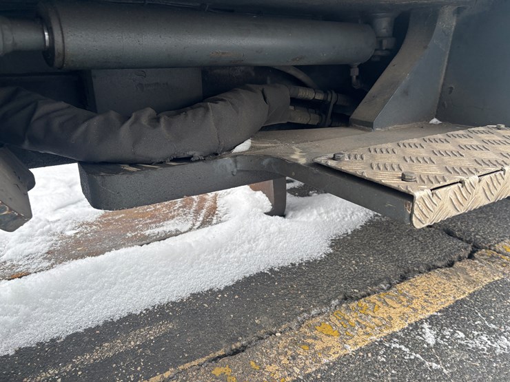 #1869-•-2012-combilift-cl-8011-multi-directional-forklift-image-58