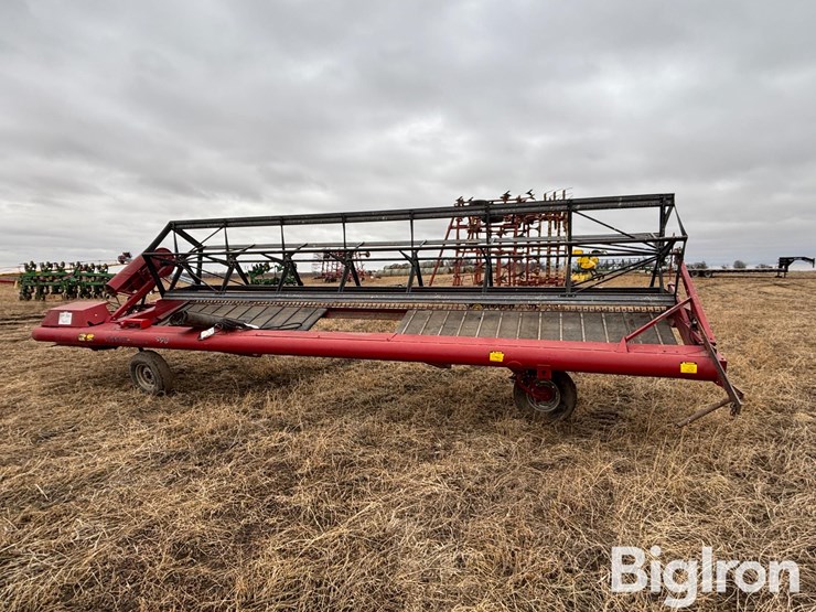 case-725-pull-type-swather-image-6
