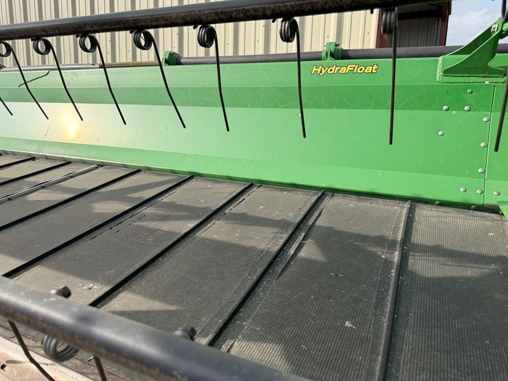 john-deere-630d-image-30