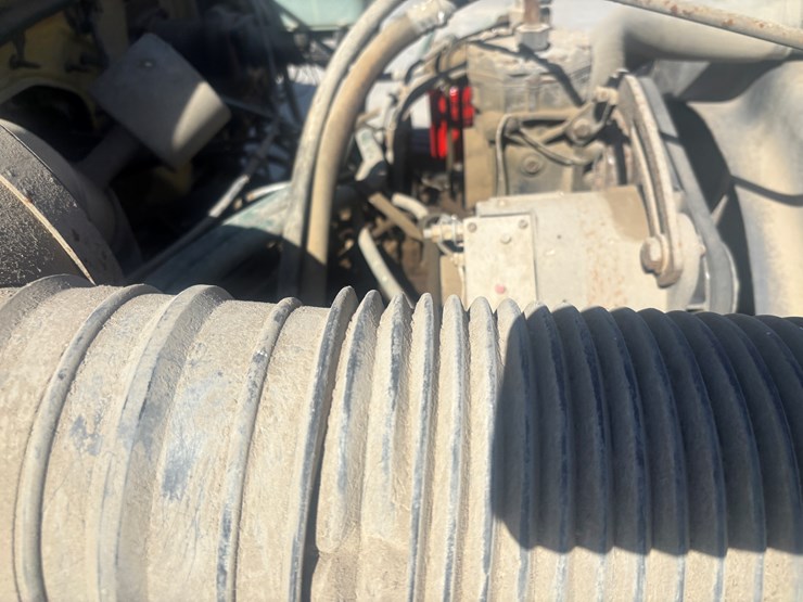 1985-international-9-image-18