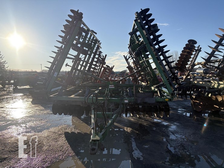 john-deere-724-image-3