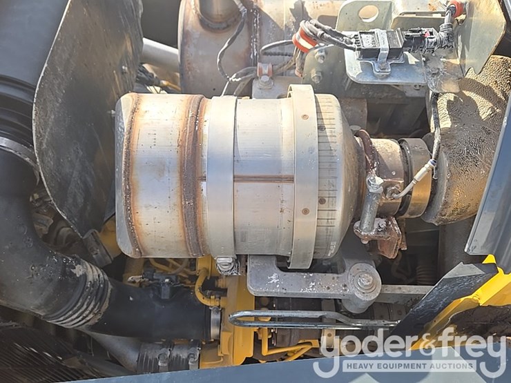 2018-deere-310sl-image-62