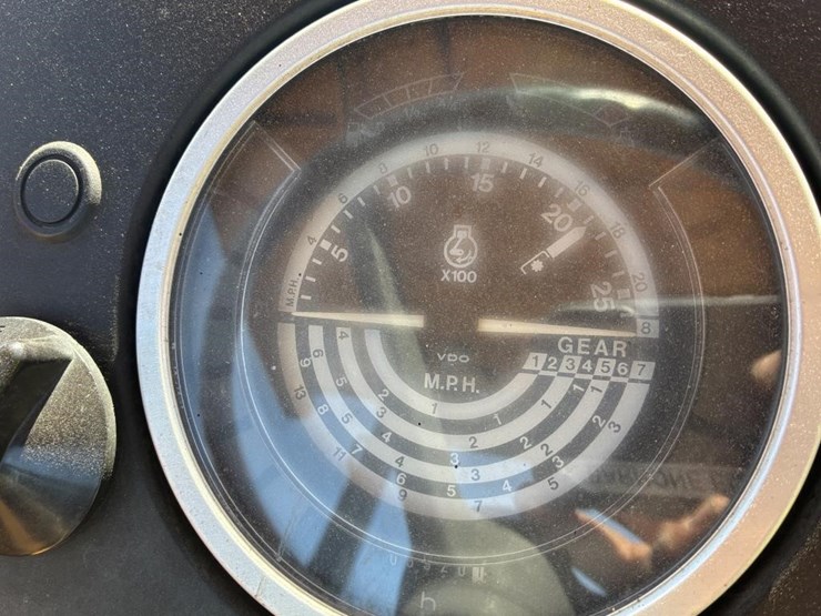 1988-john-deere-2155-image-21