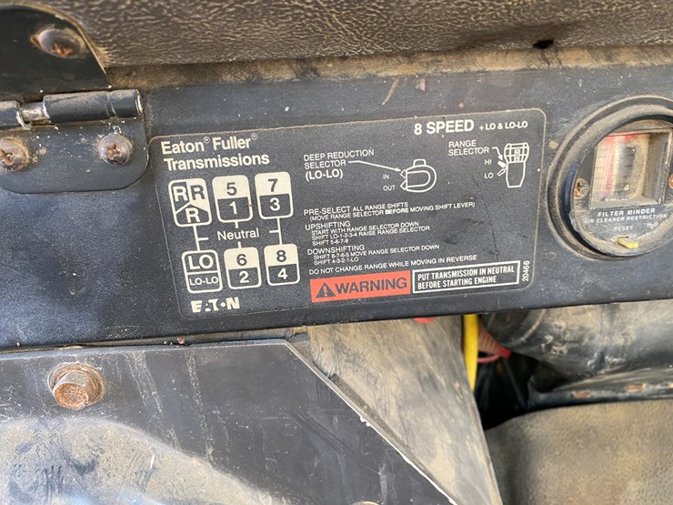 1994-international-paystar-5000-image-51