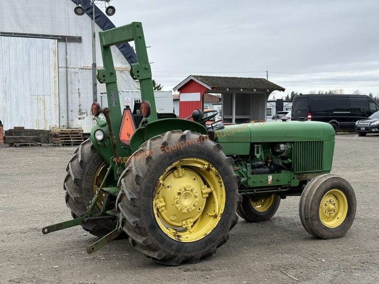john-deere-2040-image-7