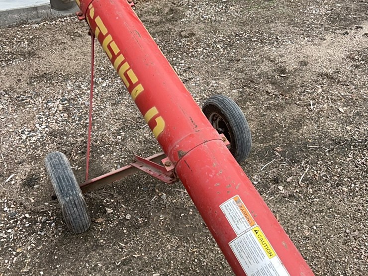 westfield-jump-auger,-has-5-hp-single-phase-220-electric-motor-image-28