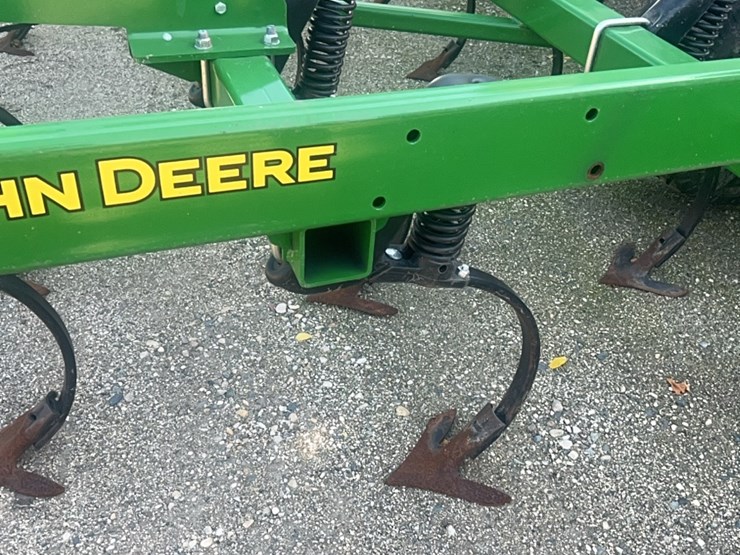 2024-john-deere-52-image-21