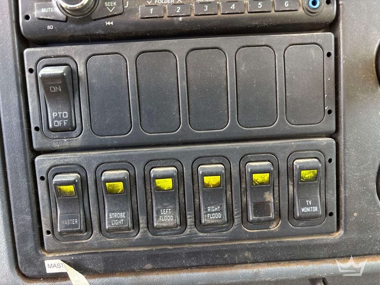 2003-international-durastar-4300-image-48