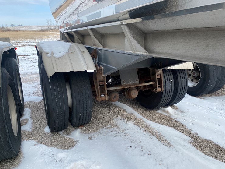 1990-walker-tanker-image-7