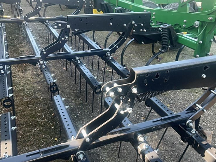 2024-john-deere-52-image-96