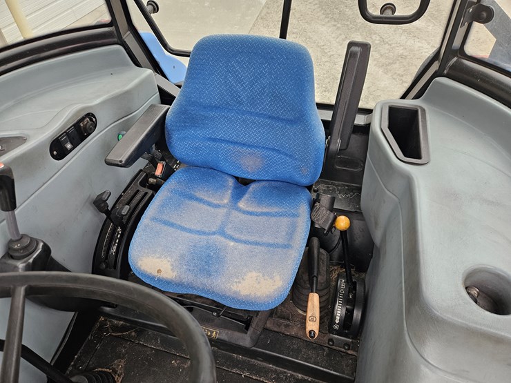 new-holland-ts6.120-image-11