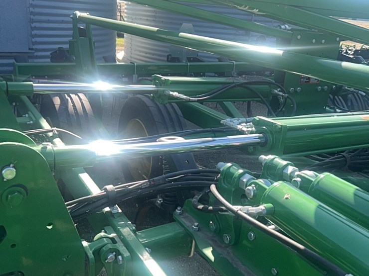 2022-john-deere-52-image-89