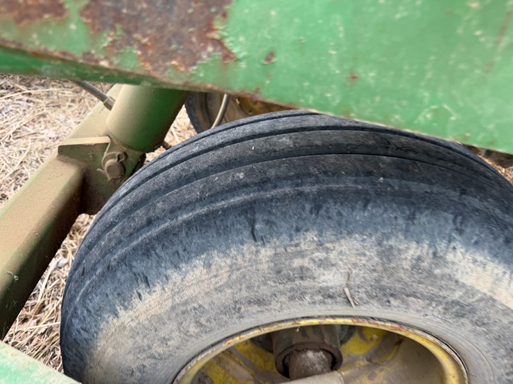 john-deere-35-image-7