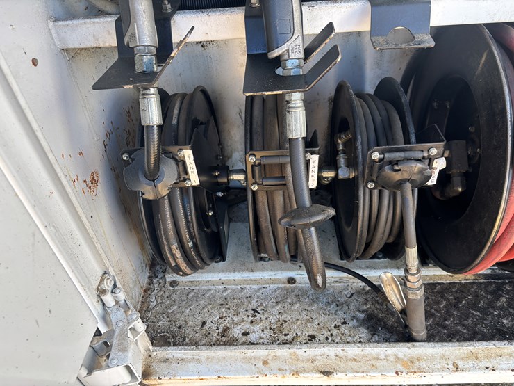 2011-miller-bobcat-225-image-72