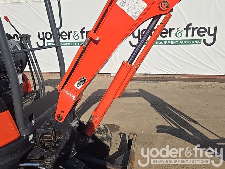 2022-kubota-u25-image-31