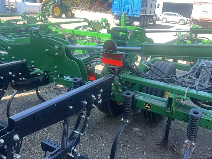 2024-john-deere-52-image-82