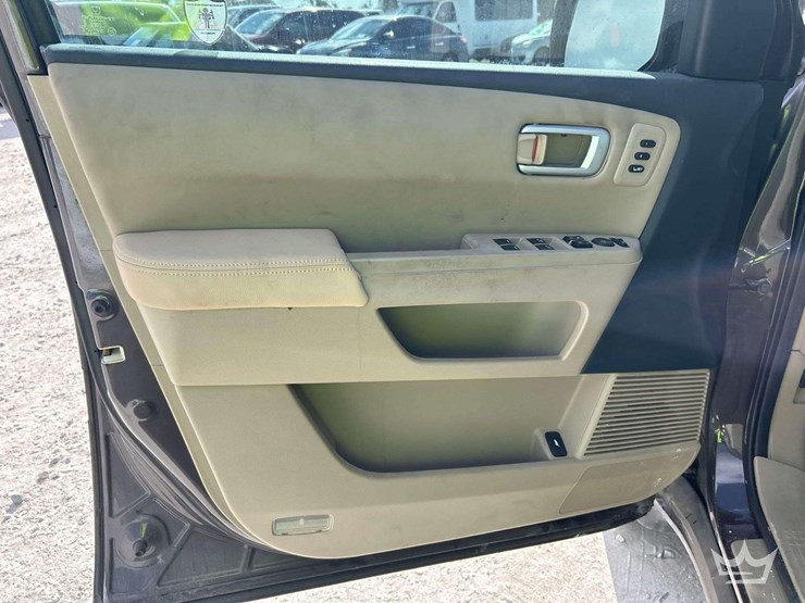 2013-honda-pilot-image-11