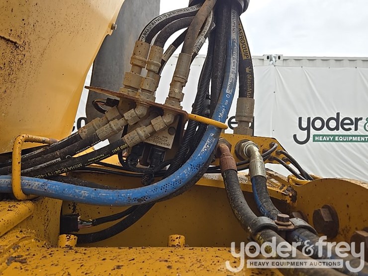 2019-deere-460e-image-33