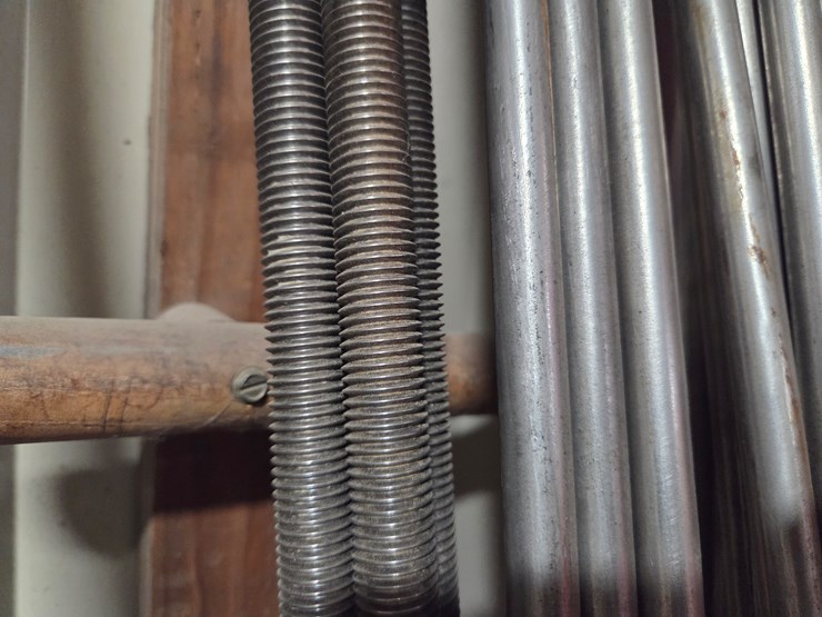 #5364-•-approx.-10'-steel-rods-and-12'-threaded-rods-image-4