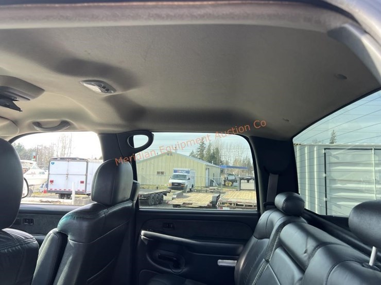 2002-chevrolet-silverado-2500-image-26