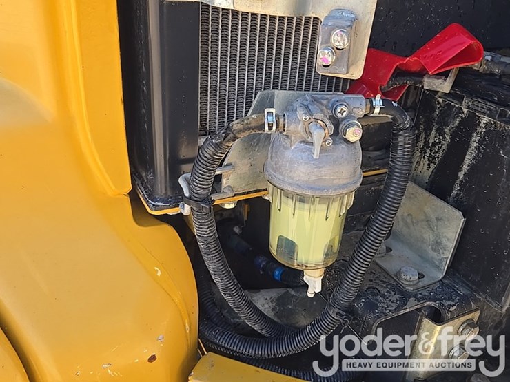 2020-deere-35g-image-62