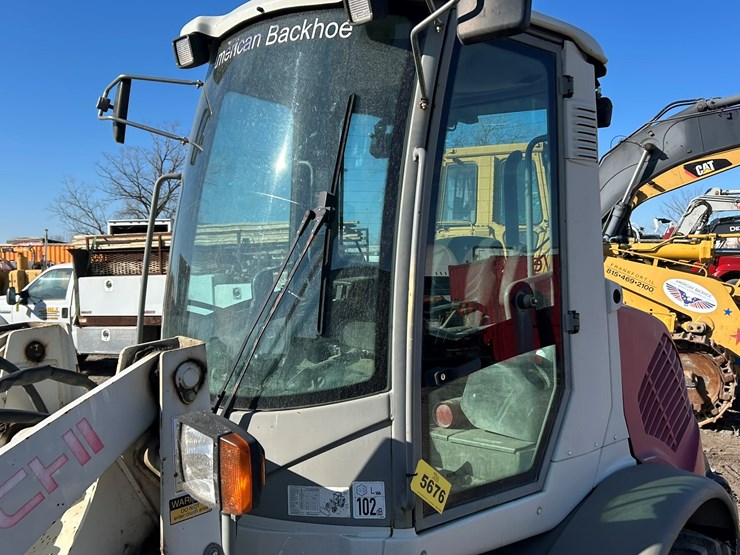 takeuchi-tw80-image-52