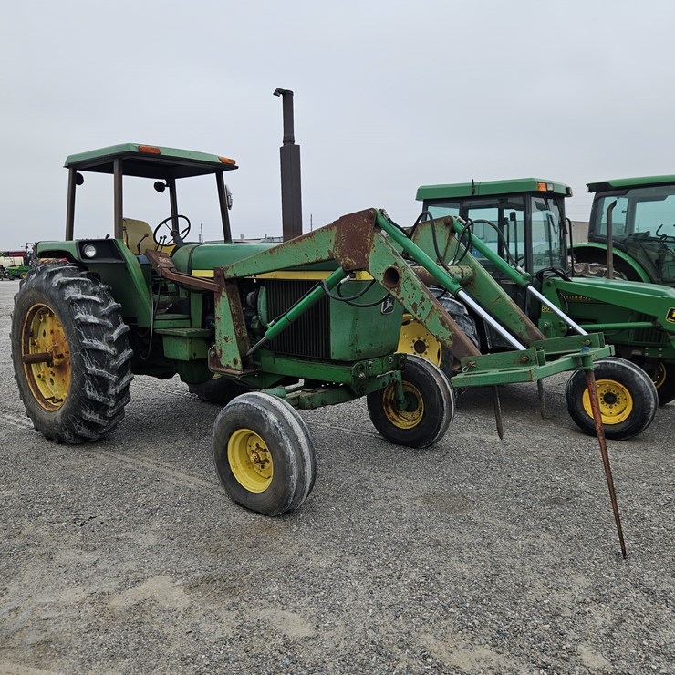1977 JOHN DEERE 4430